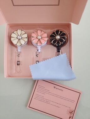 Retractable Badge Holder Clip Back